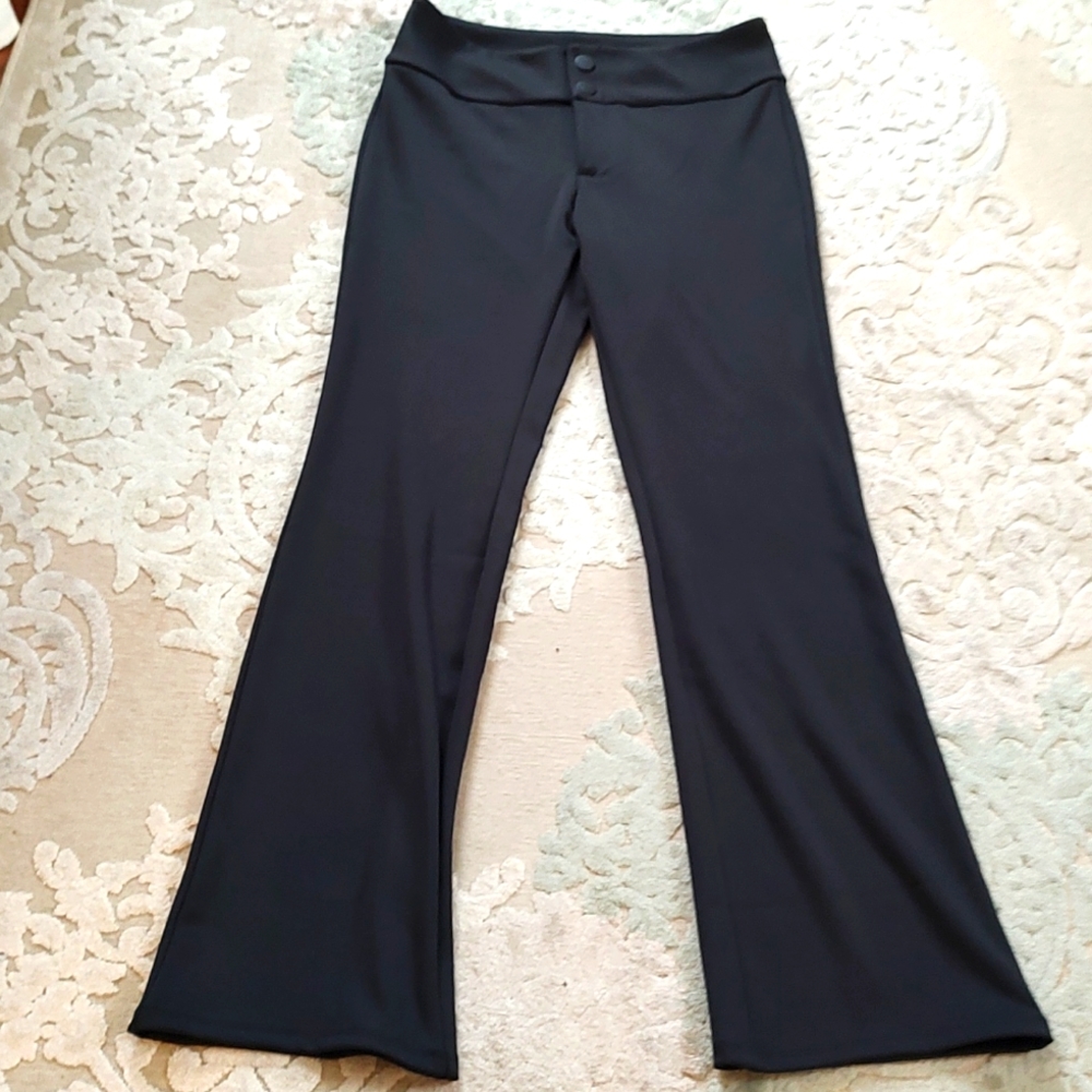 H&M black mid rise stretch pants.